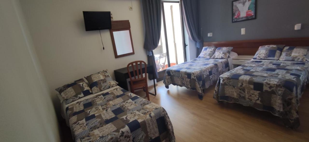 Hostal Felipe V Madrid Kültér fotó