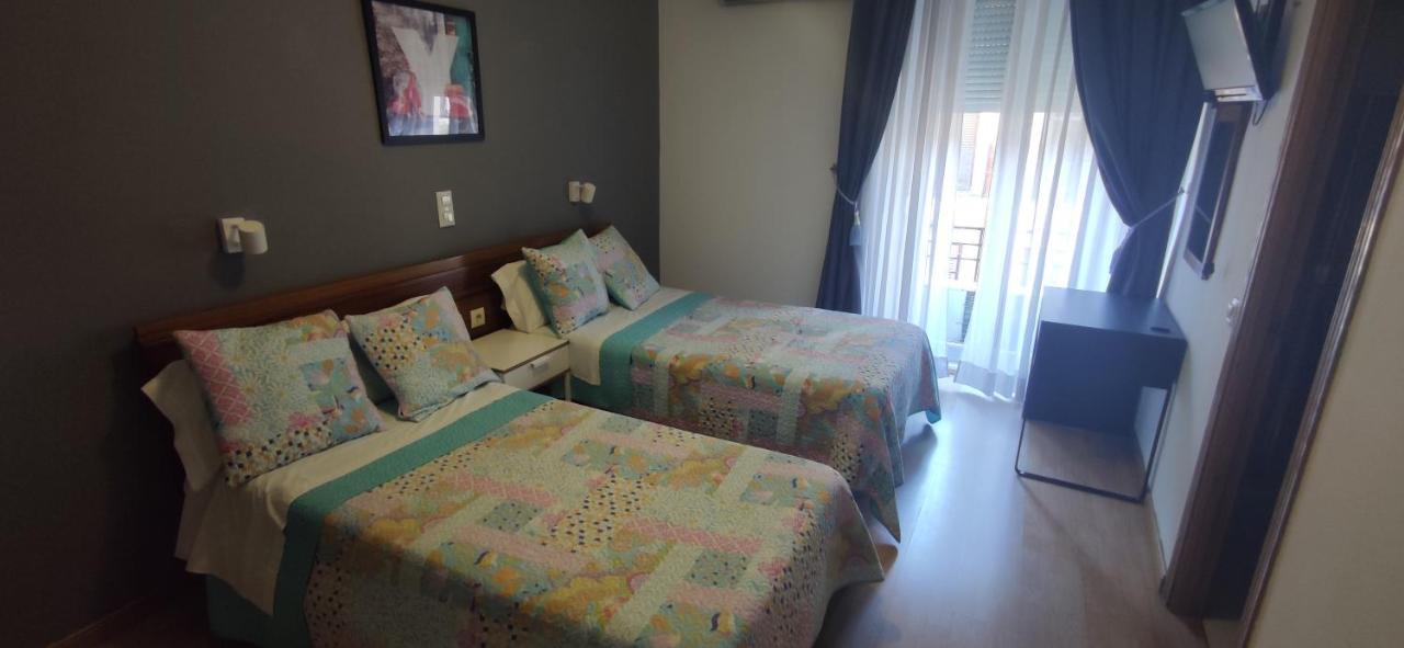 Hostal Felipe V Madrid Kültér fotó