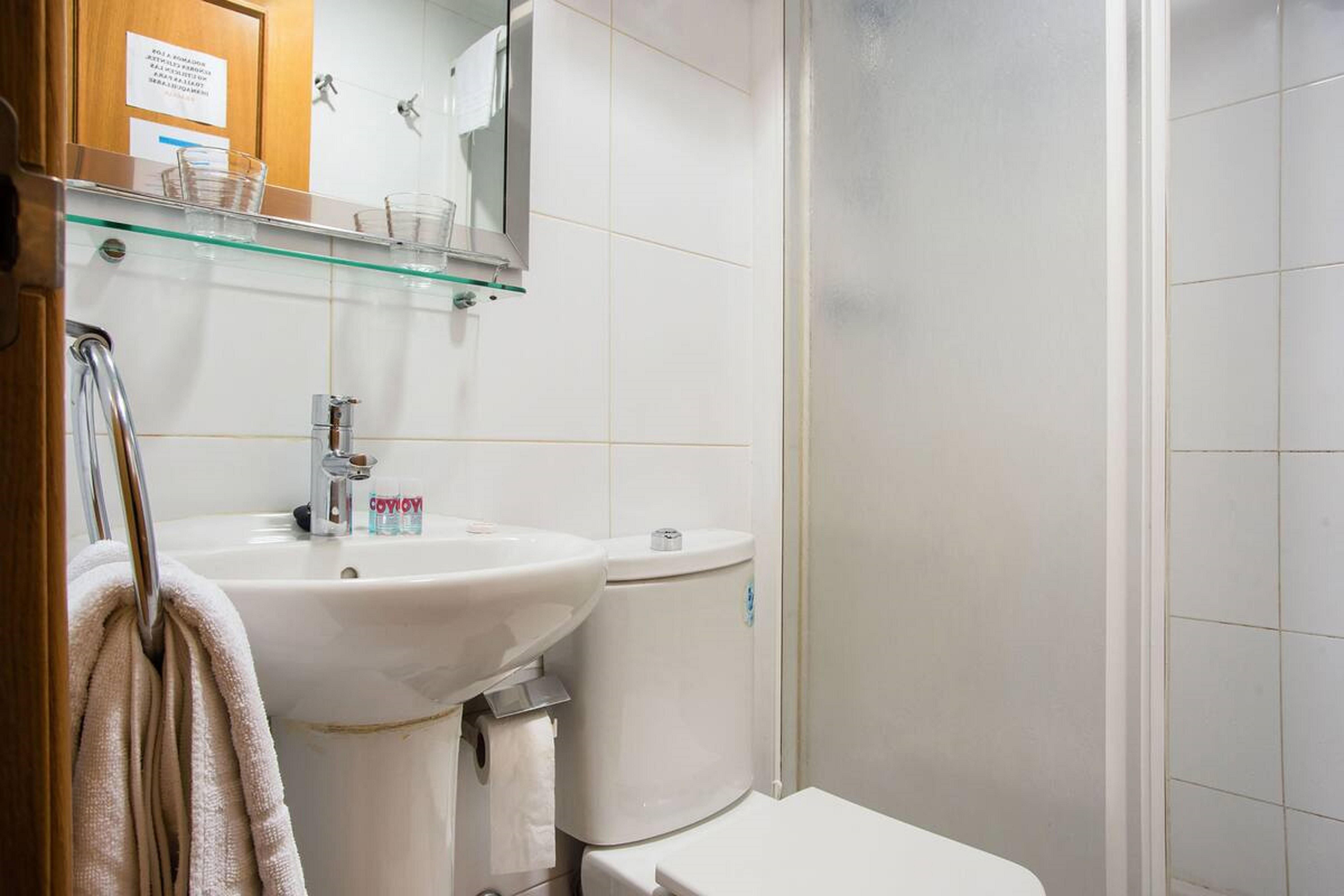 Hostal Felipe V Madrid Kültér fotó