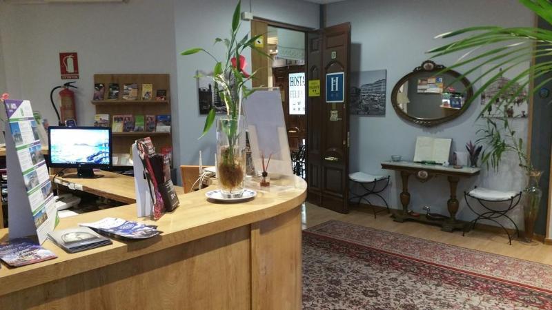 Hostal Felipe V Madrid Kültér fotó
