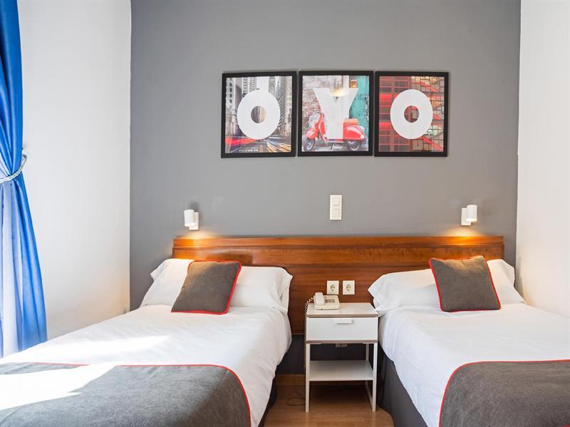 Hostal Felipe V Madrid Kültér fotó
